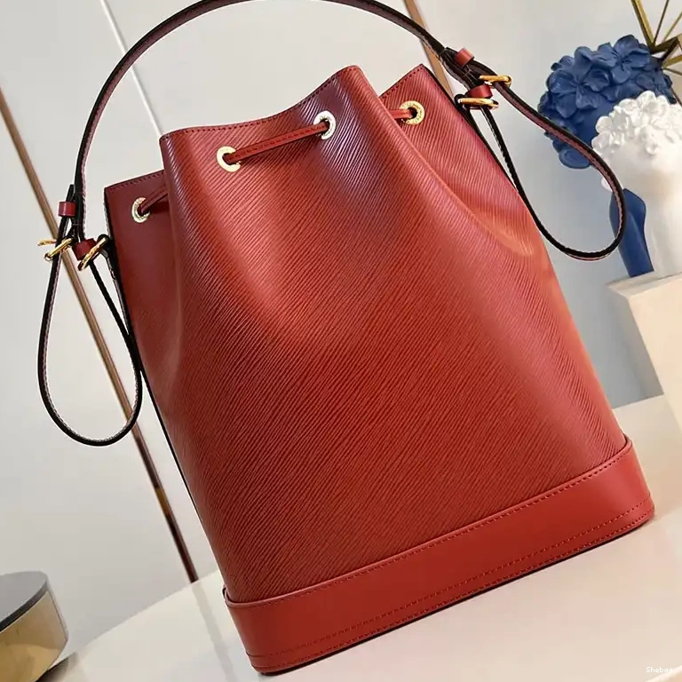 2411YA0269 LV Bags 0723